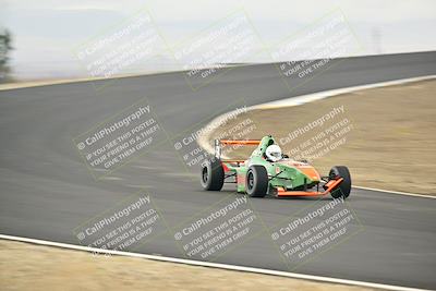 media/Jan-26-2025-CalClub SCCA (Sun) [[cfcea7df88]]/Group 2/Race/